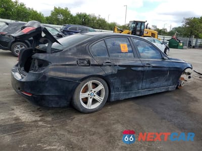 Trzecie zdjęcie samochodu z tyłu: 2013 BMW 328 I SULEV VIN:WBA3C1C55DF442399 - miniatura