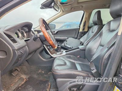 Zdjęcie 7 z 13 samochodu: 2012 VOLVO XC60 3.2 VIN:YV4952DL6C2298441 - miniatura