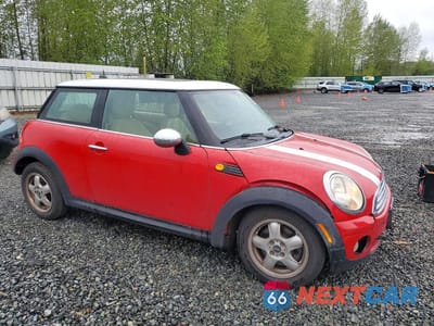 Czwarte zdjęcie samochodu z boku: 2007 MINI COOPER VIN:WMWMF33577TU63509 - miniatura