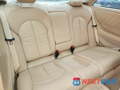 Zdjęcie 10 z 12 samochodu: 2007 MERCEDES-BENZ CLK 350 VIN:WDBTJ56H67F224013 - miniatura