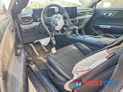 Zdjęcie 8 z 12 samochodu: 2024 FORD MUSTANG VIN:1FA6P8TH1R5106727 - miniatura