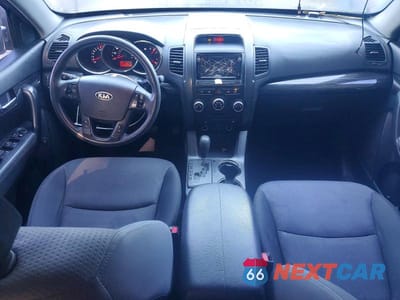Zdjęcie 8 z 13 samochodu: 2013 KIA SORENTO LX VIN:5XYKT4A69DG351287 - miniatura
