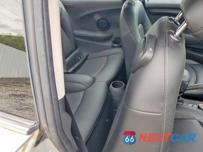Zdjęcie 10 z 12 samochodu: 2017 MINI COOPER VIN:WMWXP5C51H2D16506 - miniatura