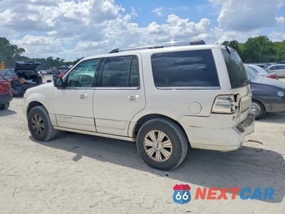 Drugie zdjęcie samochodu z przodu: 2010 LINCOLN NAVIGATOR VIN:5LMJJ2J5XAEJ07481 - miniatura