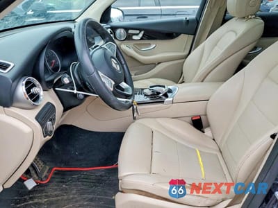 Zdjęcie 7 z 12 samochodu: 2016 MERCEDES-BENZ GLC 300 4MATIC VIN:WDC0G4KB2GF052524 - miniatura