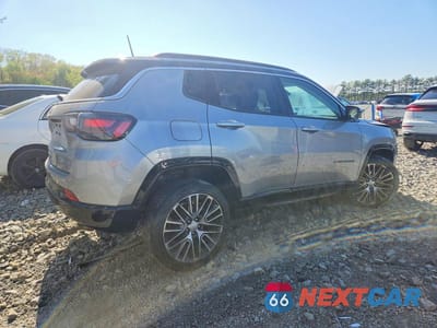 Trzecie zdjęcie samochodu z tyłu: 2022 JEEP COMPASS LIMITED VIN:3C4NJDCB2NT193527 - miniatura