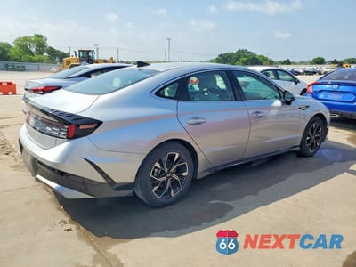 Trzecie zdjęcie samochodu z tyłu: 2025 HYUNDAI SONATA SEL VIN:KMHL64JA3SA475287 - miniatura