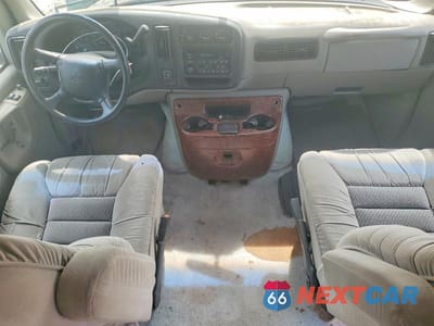 Zdjęcie 8 z 13 samochodu: 2001 CHEV EXPRESS G1500 VIN:1GBFG15R111221772 - miniatura