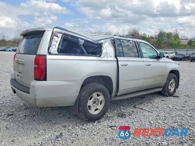 Trzecie zdjęcie samochodu z tyłu: 2018 CHEVROLET SUBURBAN K1500 LT VIN:1GNSKHKC5JR242893 - miniatura