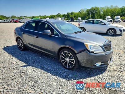 Czwarte zdjęcie samochodu z boku: 2017 BUICK VERANO SPORT TOURING VIN:1G4PR5SK8H4113727 - miniatura