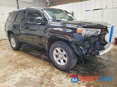 Czwarte zdjęcie samochodu z boku: 2016 TOYOTA 4RUNNER SR5 VIN:JTEBU5JR5G5301749 - miniatura