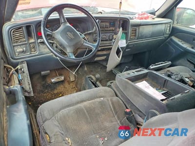 Zdjęcie 8 z 13 samochodu: 2002 CHEVROLET SILVERADO 2500 FLATBED TRUCK VIN:1GCHK29U42E279120 - miniatura