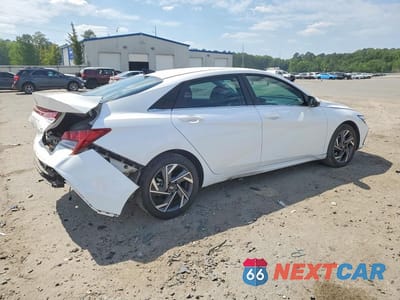 Trzecie zdjęcie samochodu z tyłu: 2024 HYUNDAI ELANTRA HYBRID LIMITED VIN:KMHLN4DJ2RU097504 - miniatura