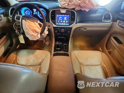 Zdjęcie 8 z 13 samochodu: 2013 CHRYSLER 300 VIN:2C3CCAAG1DH669857 - miniatura