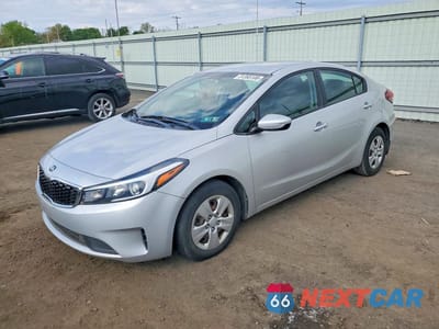 2017 KIA FORTE LX 3KPFK4A78HE138993 - główne zdjęcie licytacji z USA - miniatura