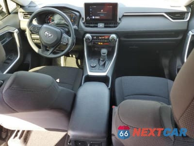 Zdjęcie 8 z 13 samochodu: 2025 TOYOTA RAV4 LE VIN:JTMMWRFV2SD339796 - miniatura