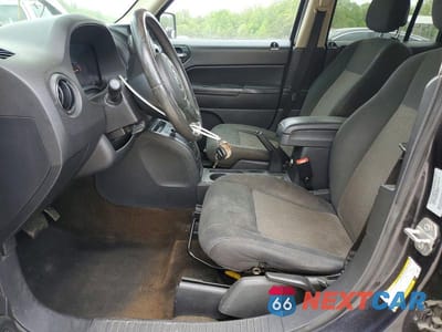 Zdjęcie 7 z 13 samochodu: 2014 JEEP PATRIOT LATITUDE VIN:1C4NJRFB9ED898131 - miniatura
