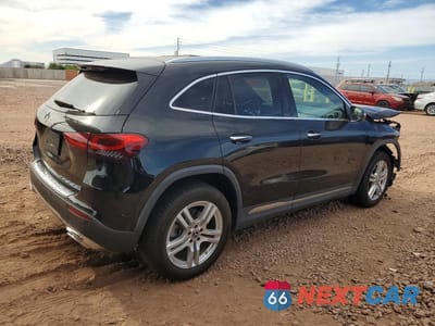 Trzecie zdjęcie samochodu z tyłu: 2021 MERCEDES-BENZ GLA 250 VIN:W1N4N4GB9MJ212647 - miniatura