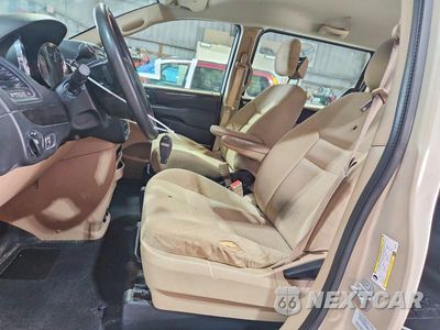 Zdjęcie 7 z 13 samochodu: 2015 DODGE GRAND CARAVAN SE VIN:2C4RDGBGXFR606192 - miniatura