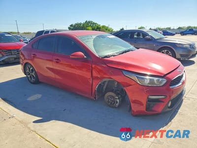 Czwarte zdjęcie samochodu z boku: 2021 KIA FORTE LXS VIN:3KPF24AD6ME387681 - miniatura