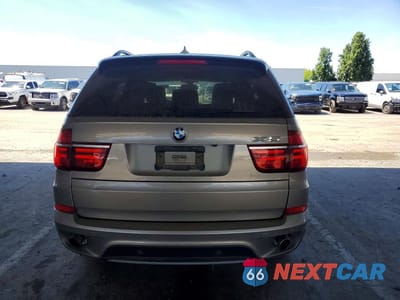 Zdjęcie 6 z 12 samochodu: 2011 BMW X5 XDRIVE35I VIN:5UXZV4C54BL738911 - miniatura