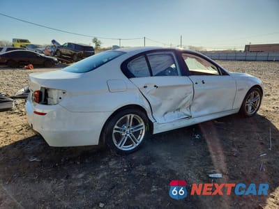 Trzecie zdjęcie samochodu z tyłu: 2016 BMW 528 XI VIN:WBA5A7C54GG642867 - miniatura