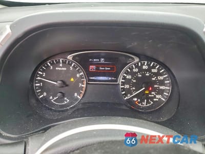 Zdjęcie 9 z 12 samochodu: 2019 NISSAN PATHFINDER SL VIN:5N1DR2MM3KC645724 - miniatura