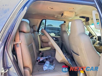 Zdjęcie 11 z 13 samochodu: 2004 FORD EXPEDITION XLT VIN:1FMPU16L74LA41493 - miniatura