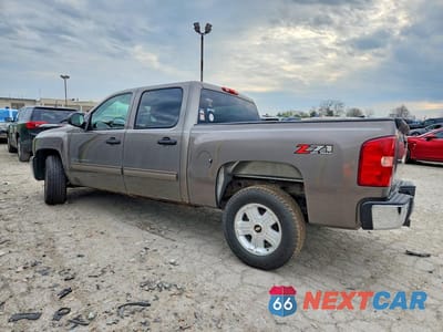 Drugie zdjęcie samochodu z przodu: 2013 CHEVROLET SILVERADO K1500 LT VIN:3GCPKSE71DG212871 - miniatura
