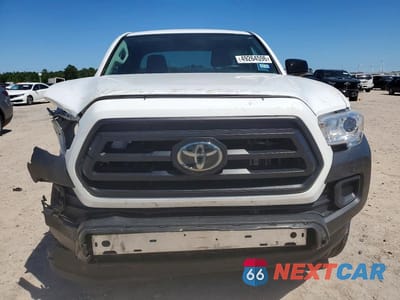 Piąte zdjęcie samochodu w środku: 2023 TOYOTA TACOMA SR VIN:3TYRX5GN4PT082327 - miniatura