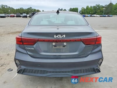 Zdjęcie 6 z 13 samochodu: 2022 KIA FORTE LXS VIN:3KPF24AD8NE464889 - miniatura