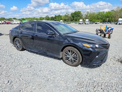 Czwarte zdjęcie samochodu z boku: 2023 TOYOTA CAMRY SE VIN:4T1T11AK3PU802427 - miniatura