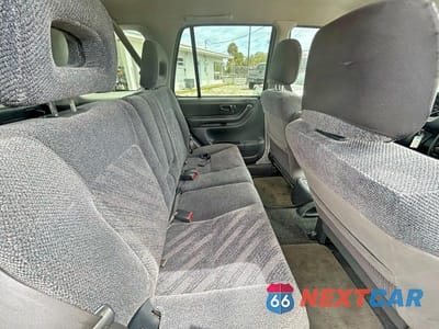 Zdjęcie 6 z 14 samochodu: 2000 HONDA CR-V LX VIN:JHLRD2843YC005298 - miniatura