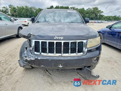 Piąte zdjęcie samochodu w środku: 2011 JEEP GRAND CHEROKEE LAREDO VIN:1J4RS4GG6BC554117 - miniatura