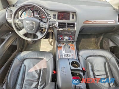 Zdjęcie 8 z 13 samochodu: 2010 AUDI Q7 PREMIUM PLUS VIN:WA1LMAFE9AD003350 - miniatura