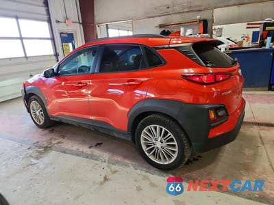 Drugie zdjęcie samochodu z przodu: 2020 HYUNDAI KONA SEL PLUS VIN:KM8K6CAA8LU567260 - miniatura