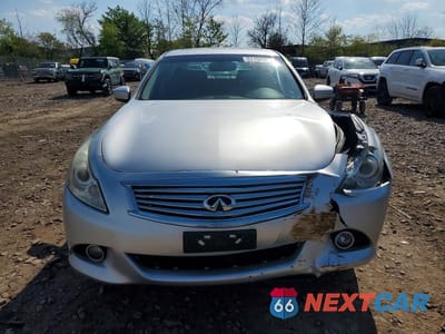 Piąte zdjęcie samochodu w środku: 2015 INFINITI Q40 BASE VIN:JN1CV6AR9FM521348 - miniatura