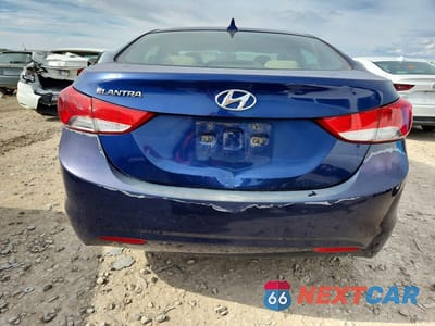 Zdjęcie 6 z 13 samochodu: 2013 HYUNDAI ELANTRA GLS VIN:KMHDH4AEXDU704275 - miniatura