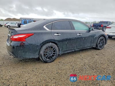 Trzecie zdjęcie samochodu z tyłu: 2017 NISSAN ALTIMA 2.5 SV VIN:1N4AL3AP6HC242591 - miniatura