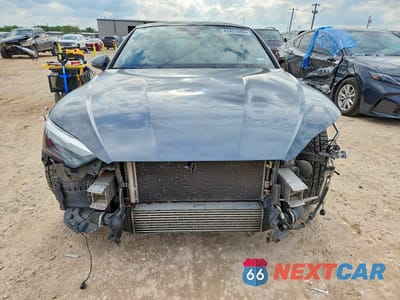 Piąte zdjęcie samochodu w środku: 2022 AUDI A5 PREMIUM 45 VIN:WAUDACF57NA023776 - miniatura
