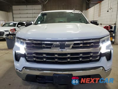 Piąte zdjęcie samochodu w środku: 2023 CHEVROLET SILVERADO K1500 LT VIN:3GCPDDEKXPG268659 - miniatura
