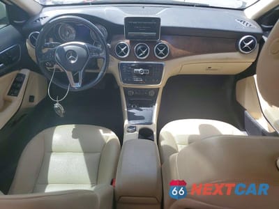 Zdjęcie 8 z 13 samochodu: 2015 MERCEDES-BENZ GLA 250 4MATIC VIN:WDCTG4GB7FJ111147 - miniatura