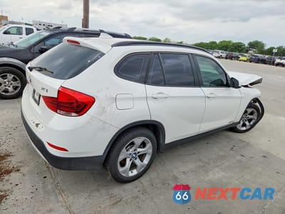 Trzecie zdjęcie samochodu z tyłu: 2014 BMW X1 SDRIVE28I VIN:WBAVM1C55EVW55091 - miniatura