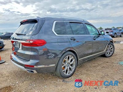 Trzecie zdjęcie samochodu z tyłu: 2021 BMW X7 XDRIVE40I VIN:5UXCW2C0XM9G15855 - miniatura