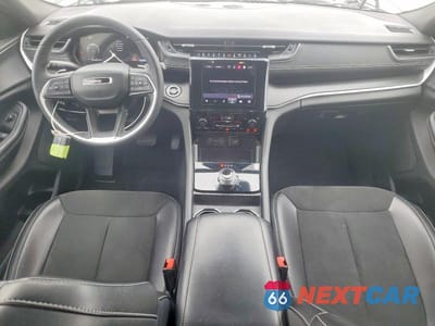 Zdjęcie 8 z 13 samochodu: 2024 JEEP GRAND CHEROKEE L LAREDO VIN:1C4RJKAG5R8926842 - miniatura