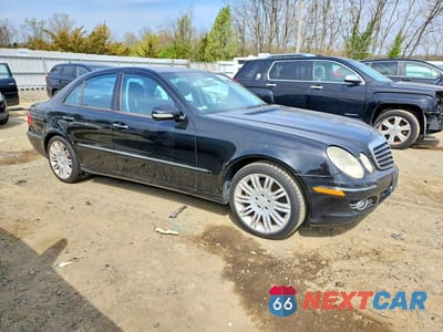 Czwarte zdjęcie samochodu z boku: 2008 MERCEDES-BENZ E 350 VIN:WDBUF56X58B256344 - miniatura