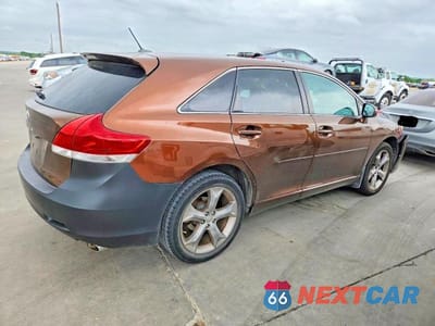 Trzecie zdjęcie samochodu z tyłu: 2010 TOYOTA VENZA FWD V6 VIN:4T3ZK3BB0AU024734 - miniatura