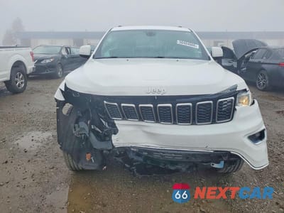 Piąte zdjęcie samochodu w środku: 2020 JEEP GRAND CHEROKEE LAREDO VIN:1C4RJFAG7LC239129 - miniatura