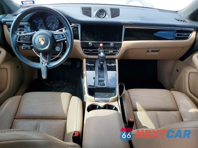Zdjęcie 8 z 12 samochodu: 2024 PORSCHE MACAN BASE VIN:WP1AA2A5XRLB03718 - miniatura