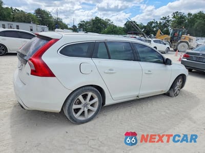 Trzecie zdjęcie samochodu z tyłu: 2016 VOLVO V60 T5 PREMIER VIN:YV140MEK2G1301998 - miniatura